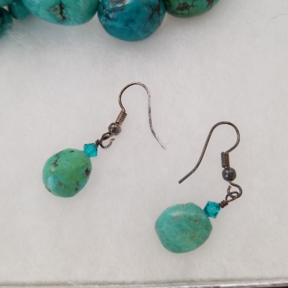 Turquoise Necklace & Earrings - Picture 5 of 8